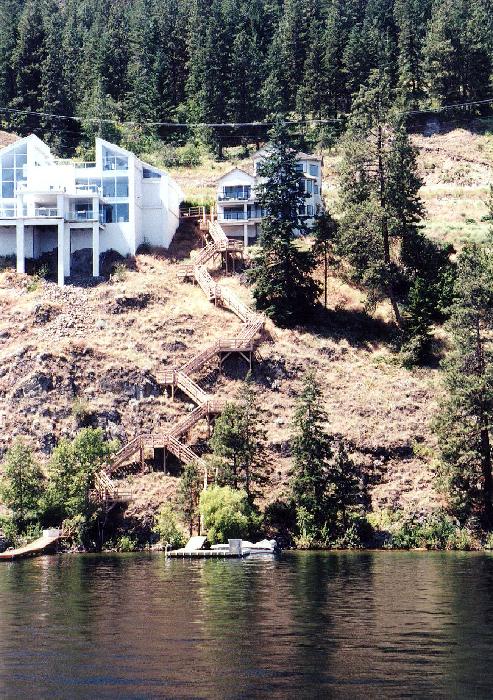 okanag3 Des Res, Okanagan Valley