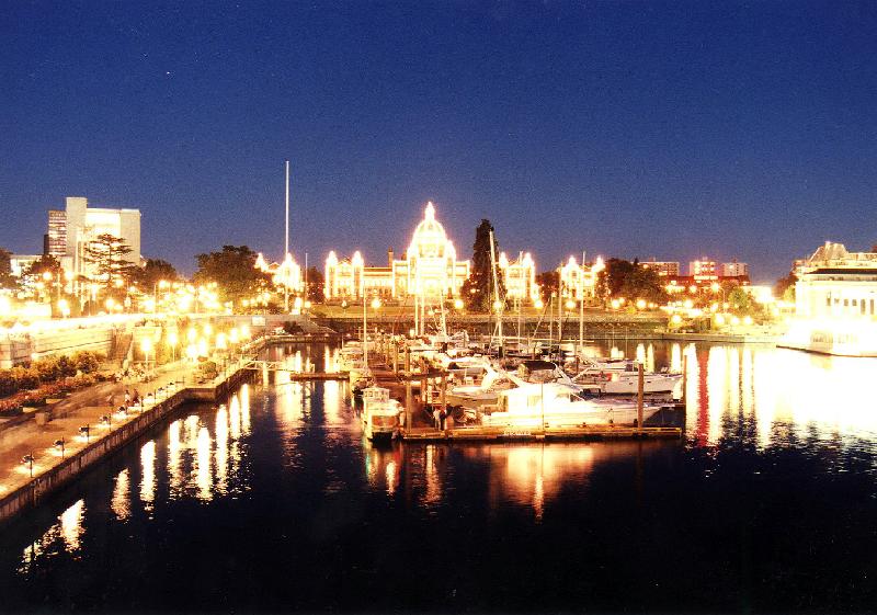 vicnite2 Victoria, BC's Capital City