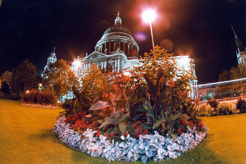londonnight007 St Paul's Cathedral - London 1991